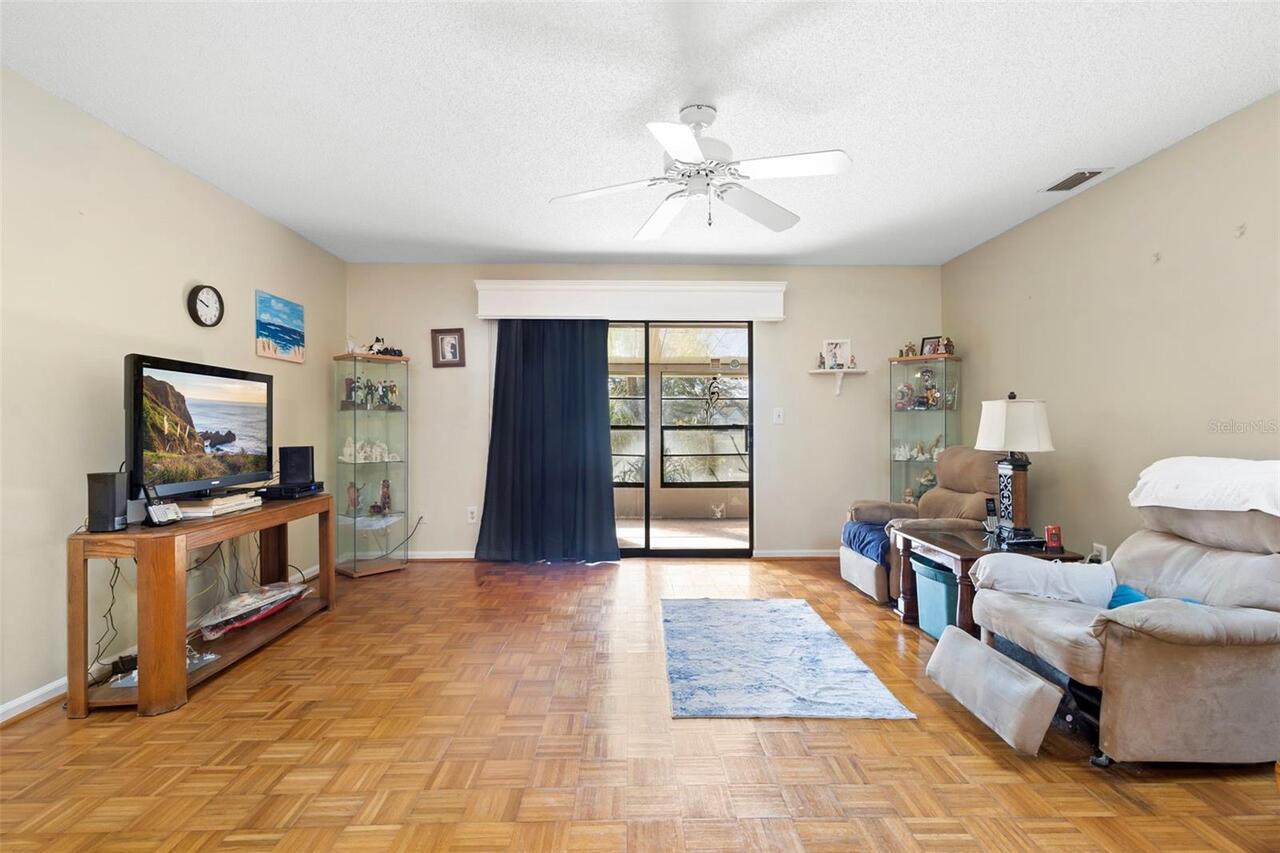 Listing Photo 14