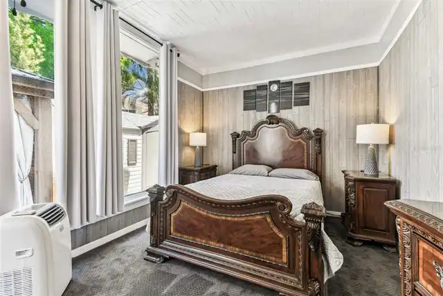 Listing Photo 18