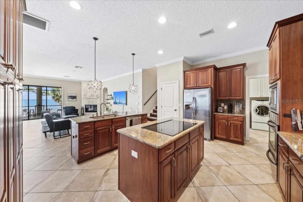 Listing Photo 16