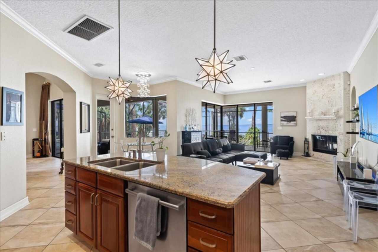 Listing Photo 21
