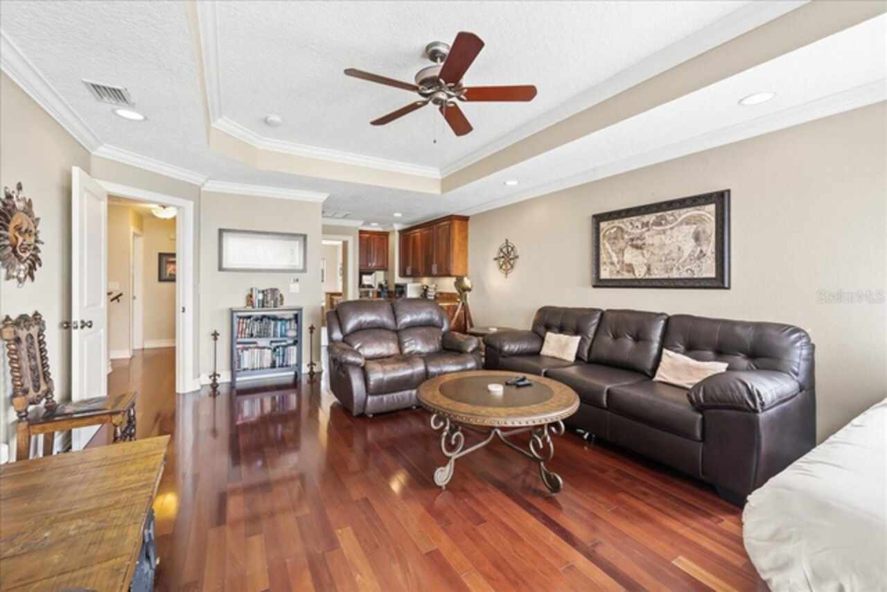 Listing Photo 38
