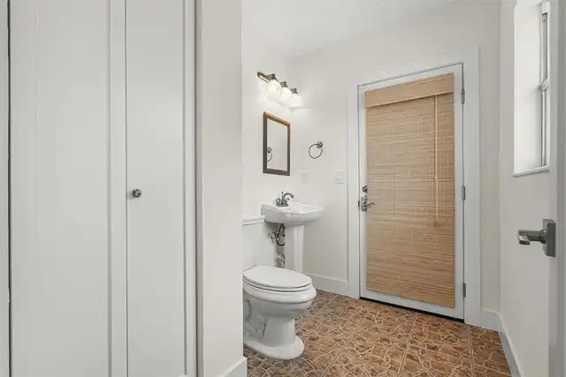 Listing Photo 25