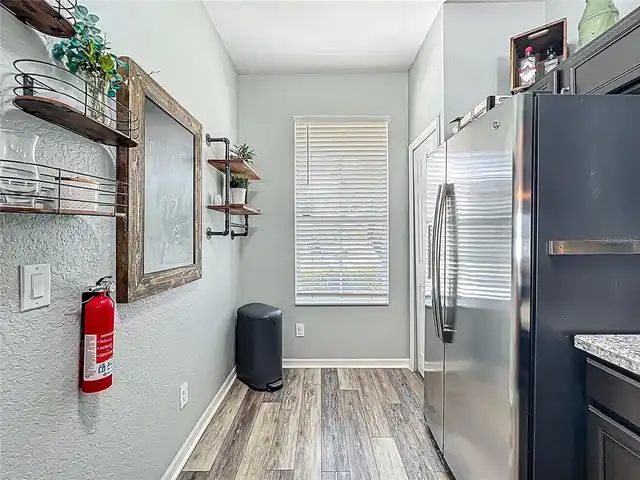 Listing Photo 8