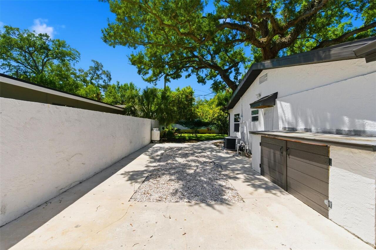 Listing Photo 16
