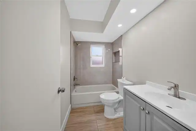 Listing Photo 22