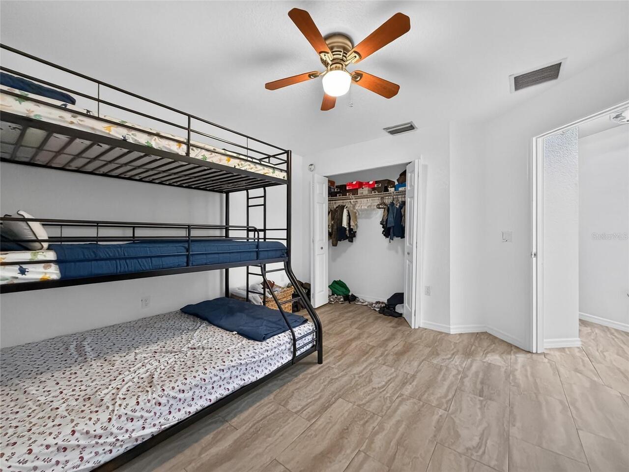 Listing Photo 14