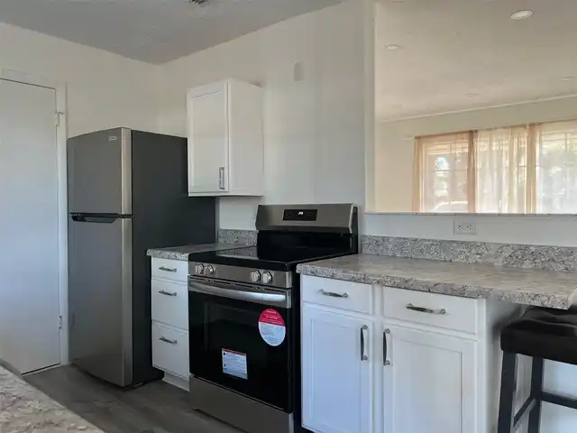 Listing Photo 13
