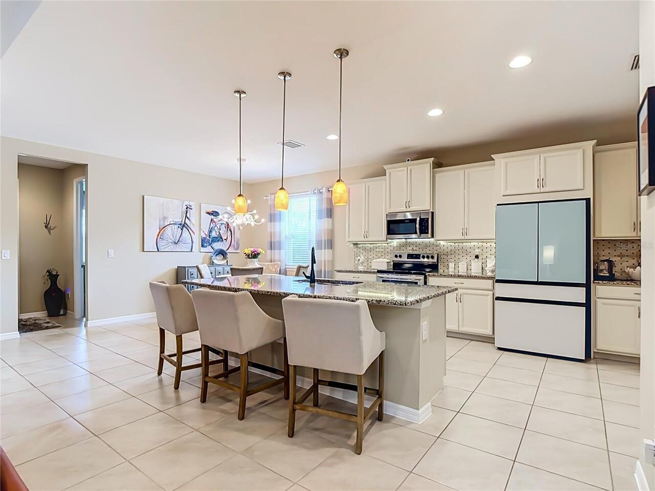 Listing Photo 8