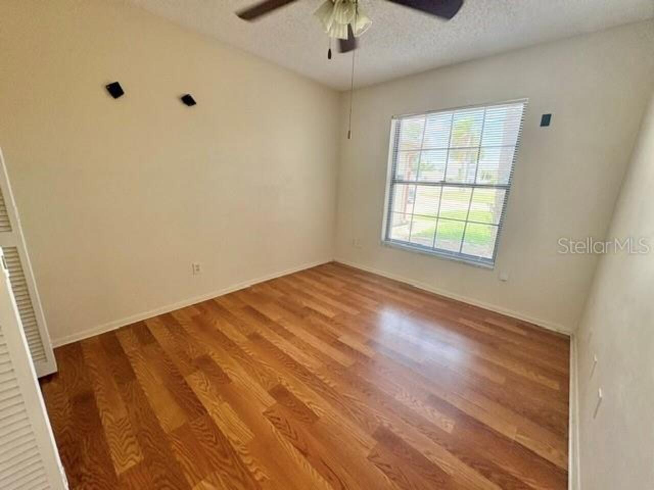 Listing Photo 14