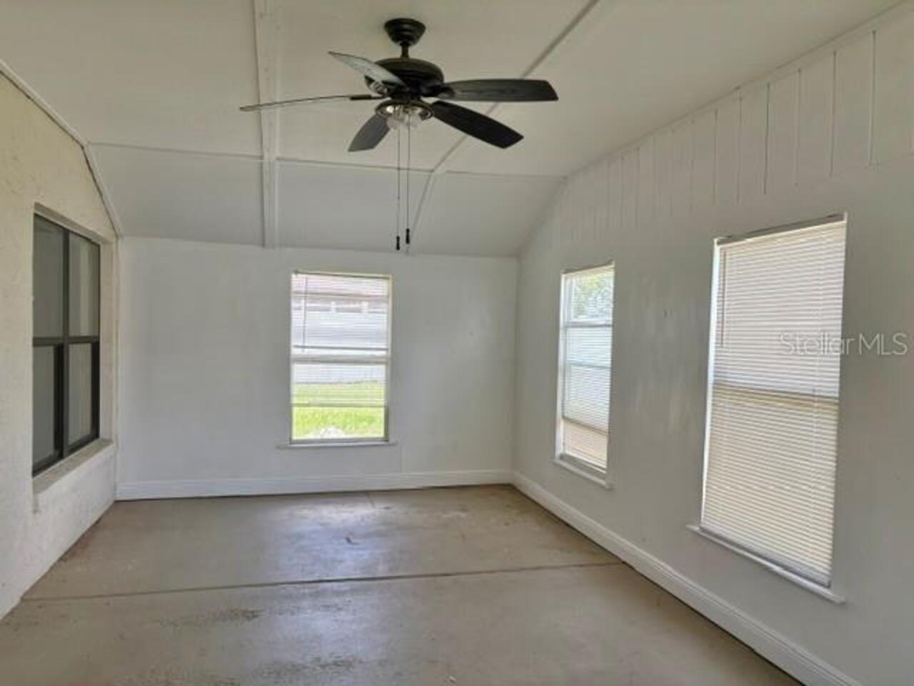 Listing Photo 16