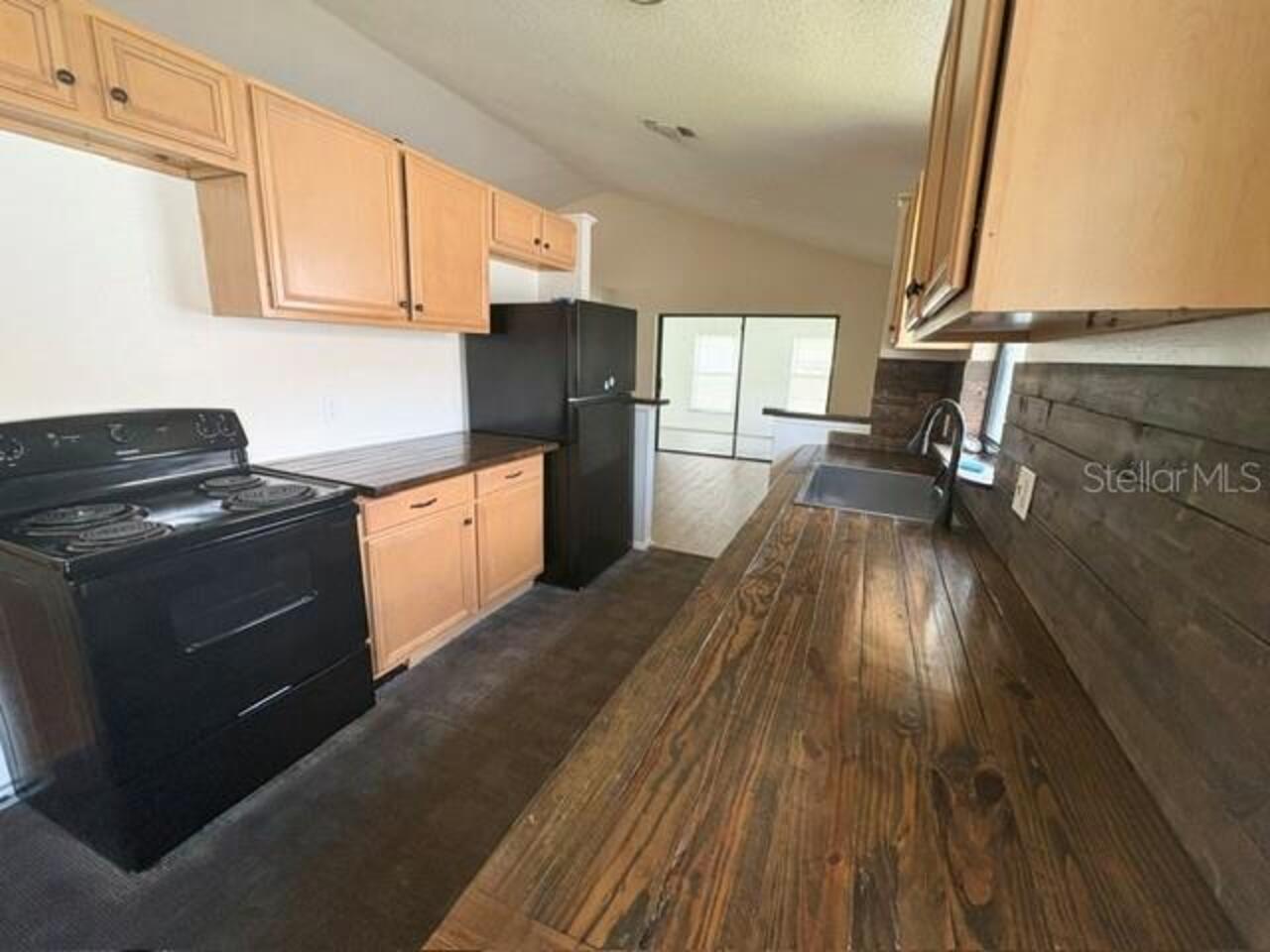 Listing Photo 17