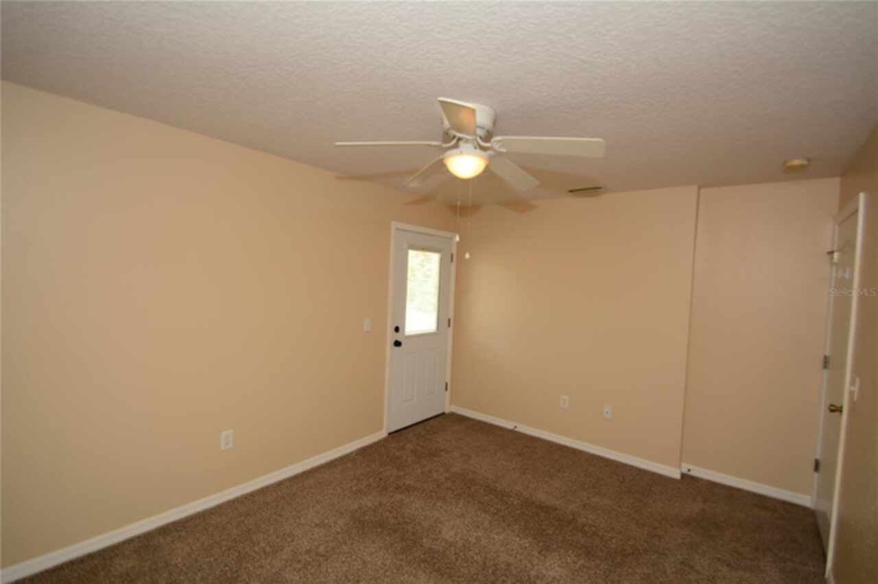 Listing Photo 14
