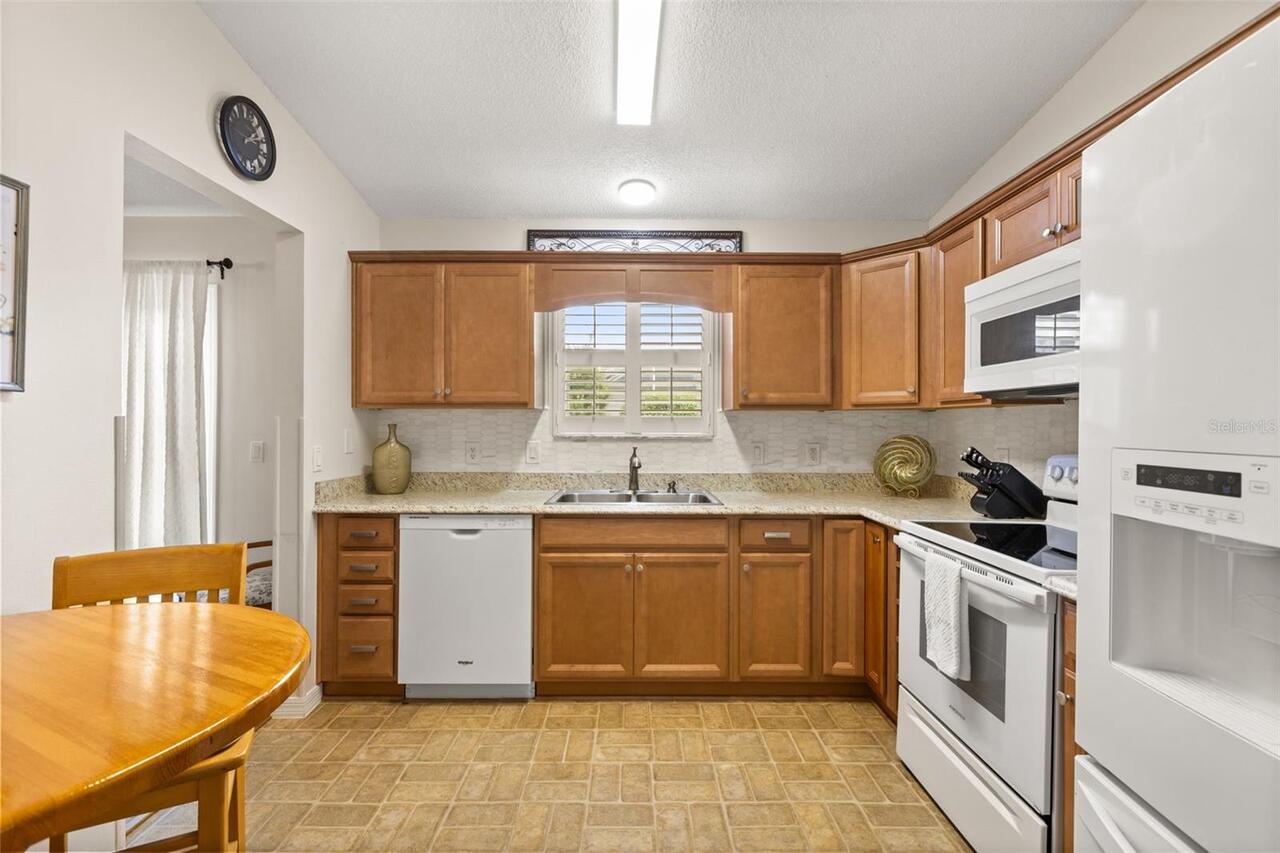 Listing Photo 10