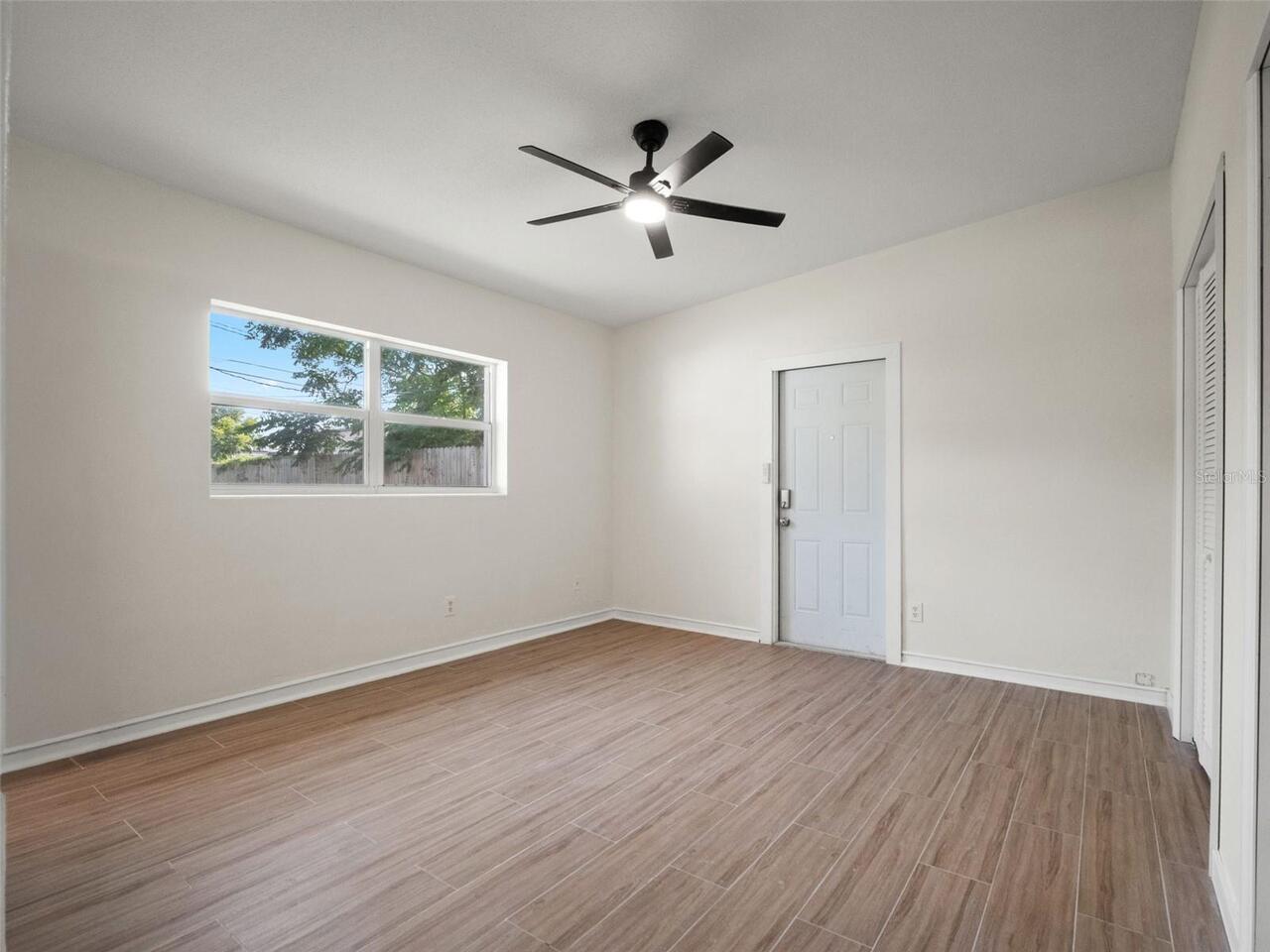 Listing Photo 24