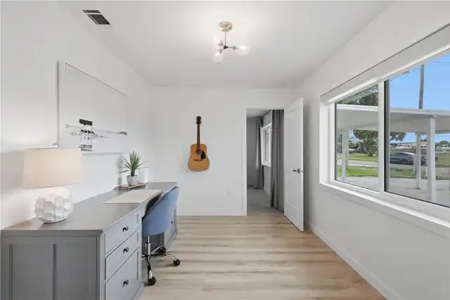 Listing Photo 23