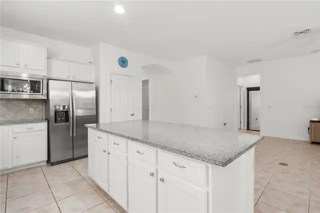 Listing Photo 9