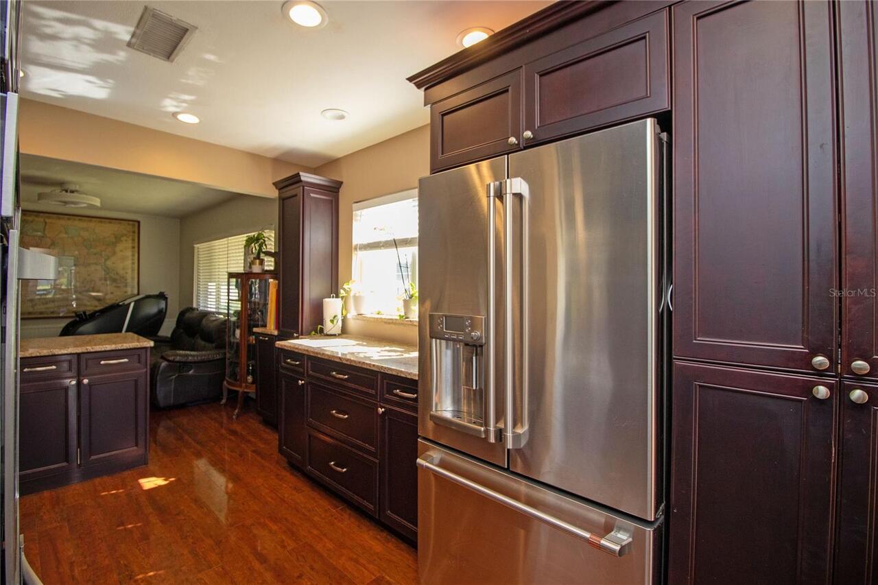 Listing Photo 12