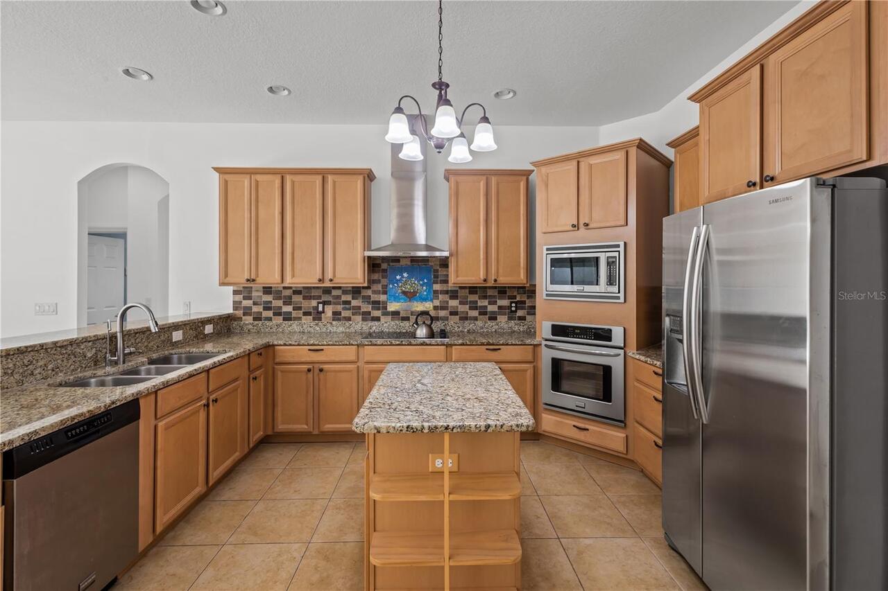 Listing Photo 17