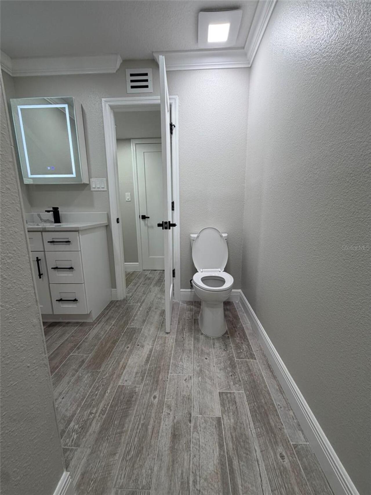 Listing Photo 23