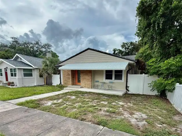 Listing Photo 4