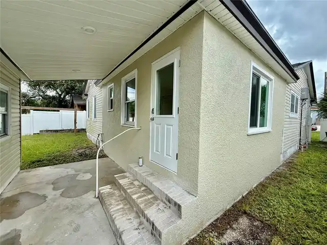 Listing Photo 7