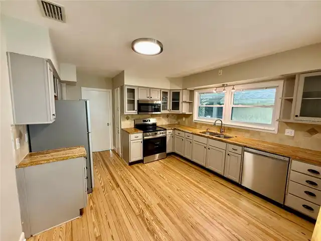 Listing Photo 29