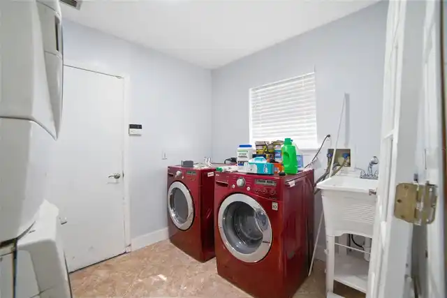 Listing Photo 9