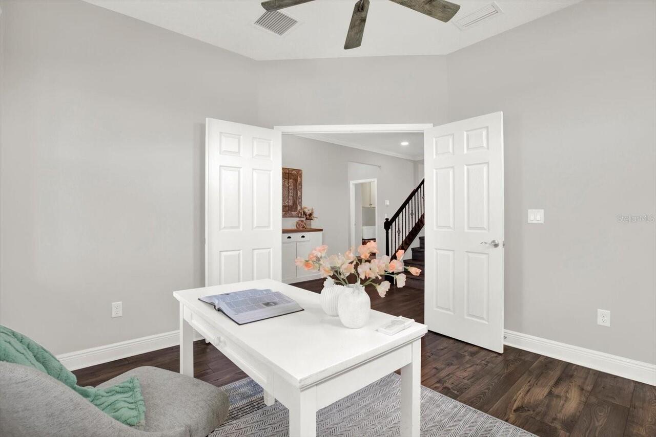 Listing Photo 8