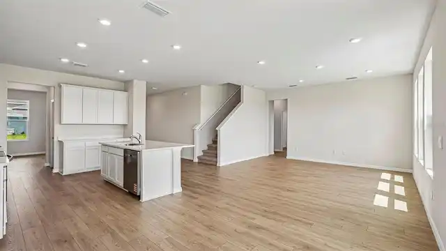 Listing Photo 14