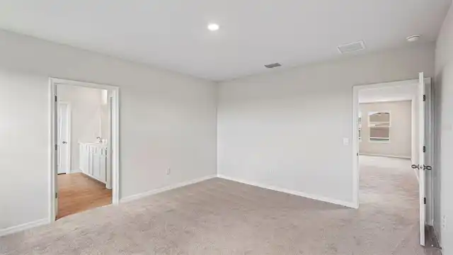 Listing Photo 16