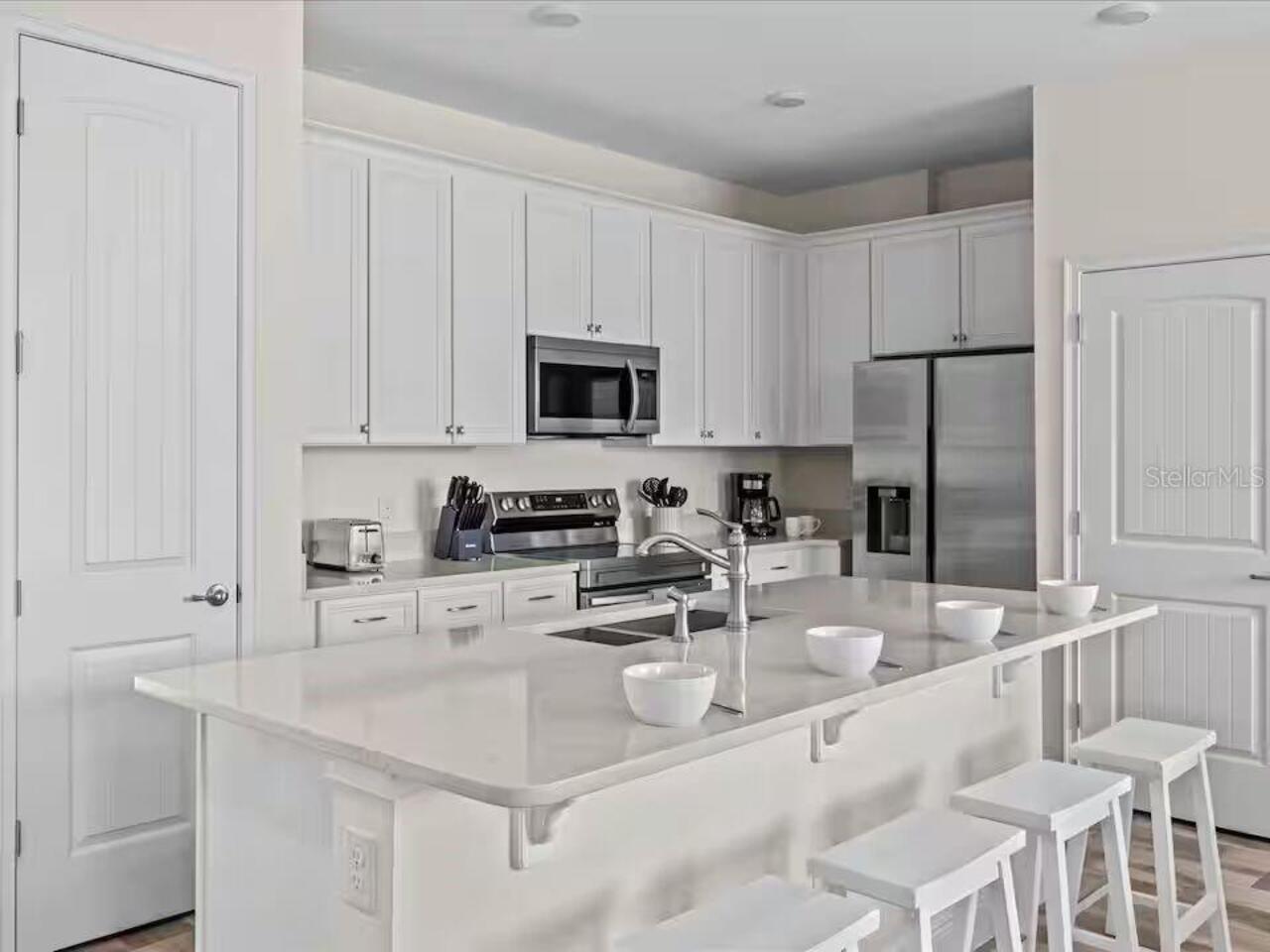 Listing Photo 10