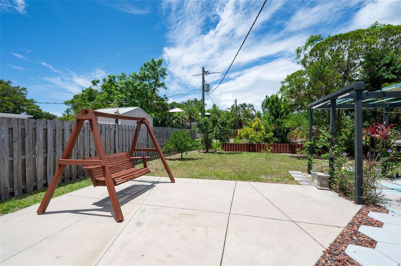 Listing Photo 28