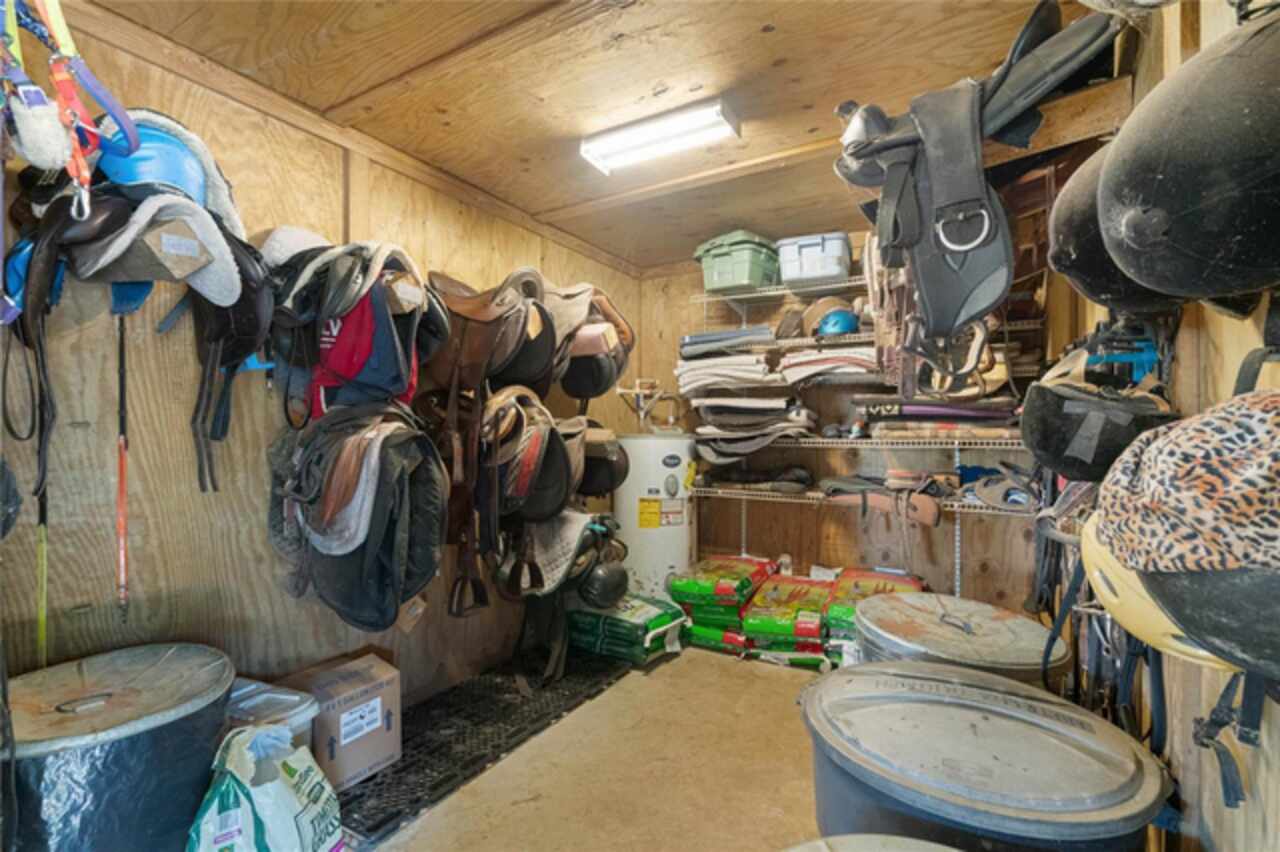 Listing Photo 10