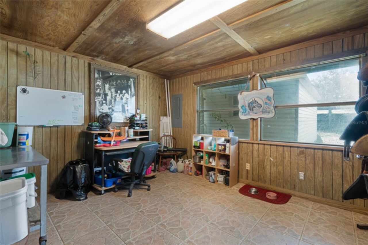 Listing Photo 12