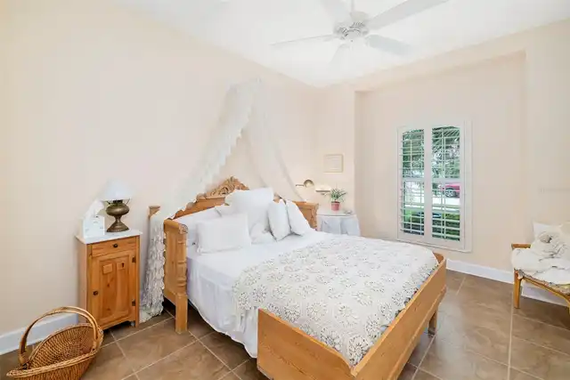 Listing Photo 25
