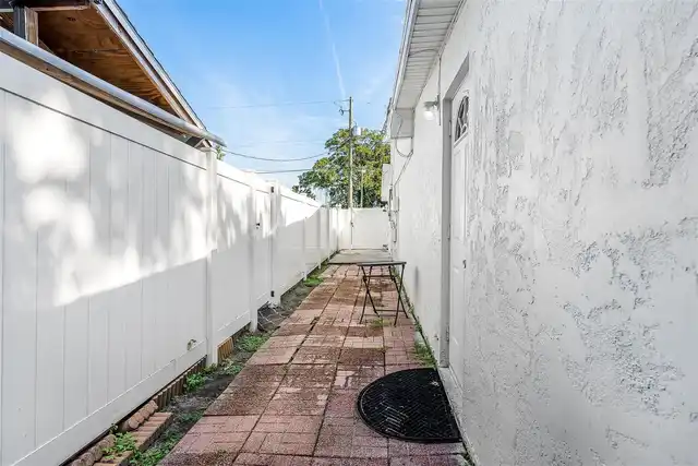 Listing Photo 32