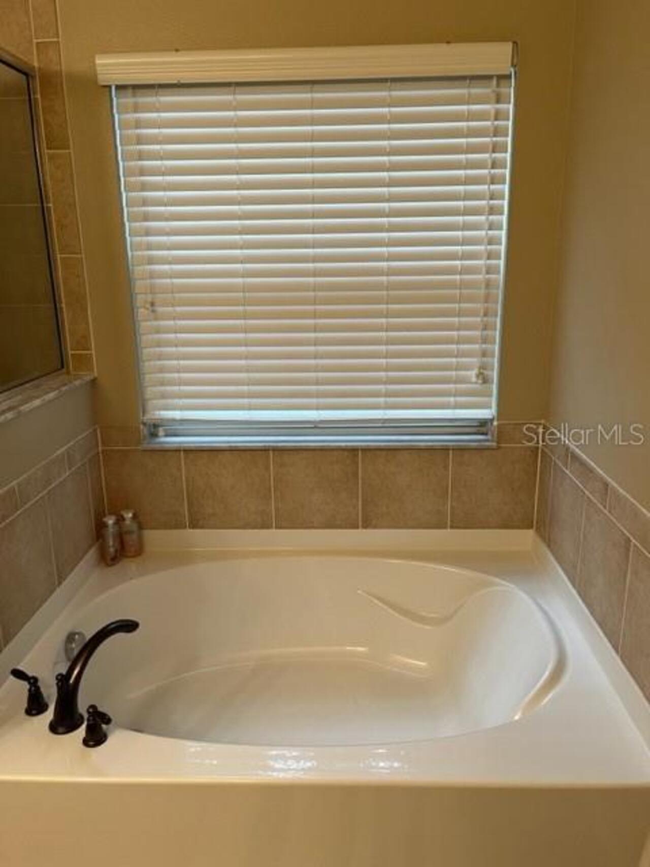 Listing Photo 24