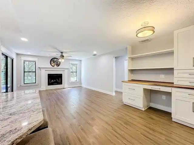 Listing Photo 6