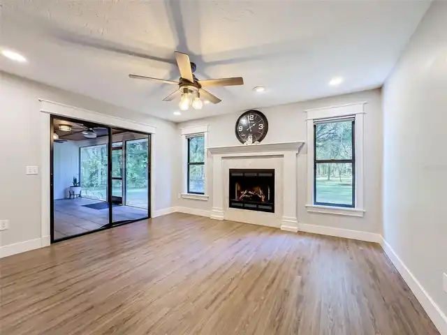 Listing Photo 7