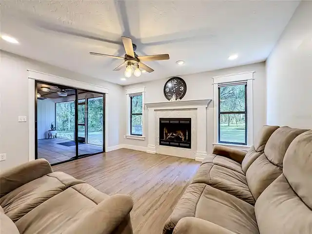 Listing Photo 22