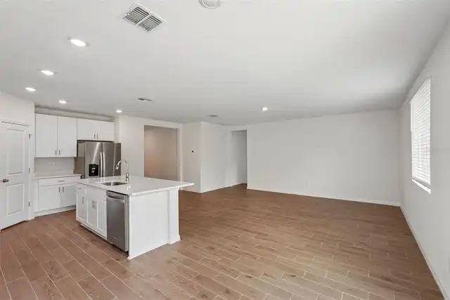 Listing Photo 13