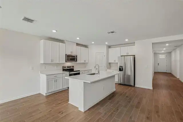 Listing Photo 16