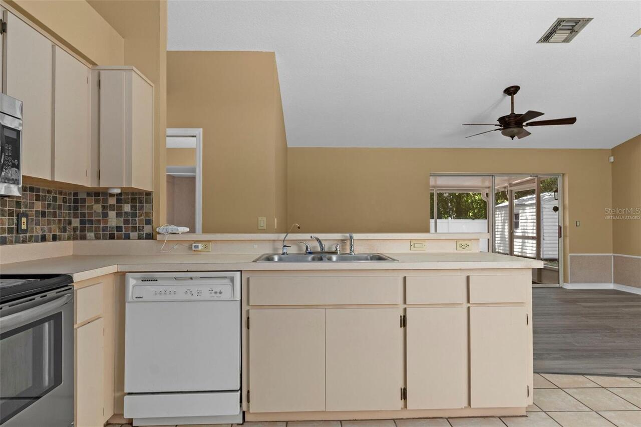 Listing Photo 16