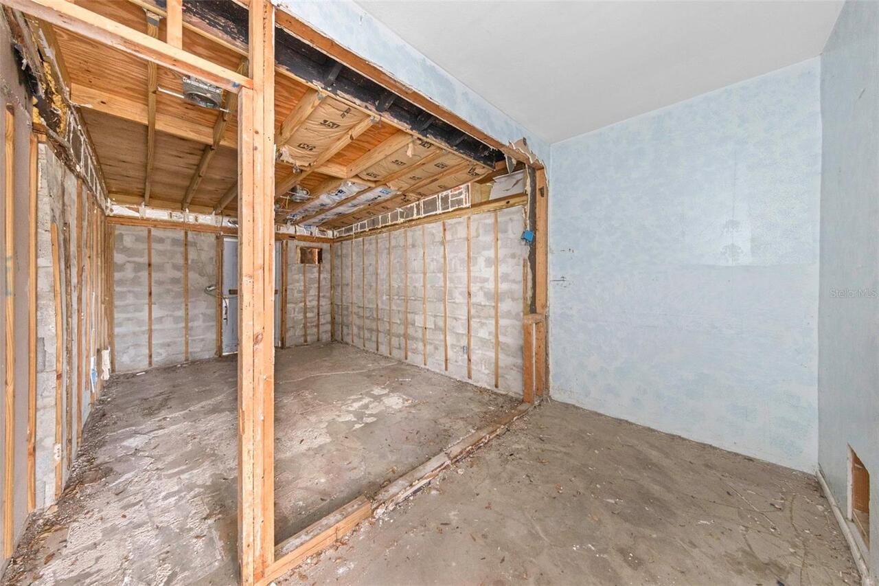 Listing Photo 9