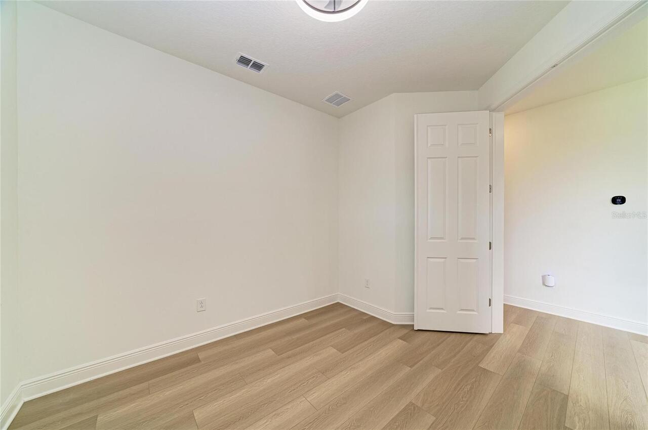 Listing Photo 24