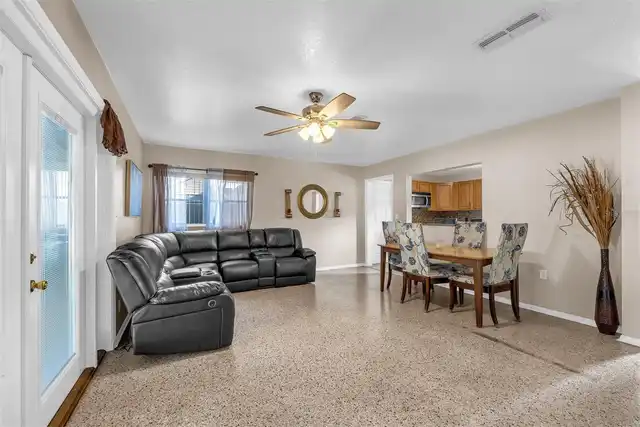 Listing Photo 9