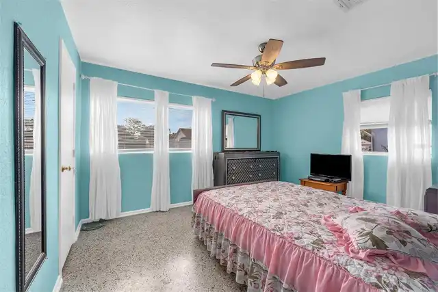 Listing Photo 16