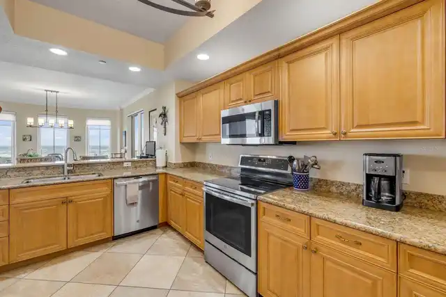 Listing Photo 16