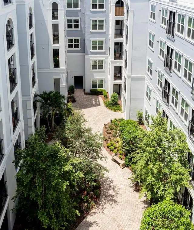 Listing Photo 22