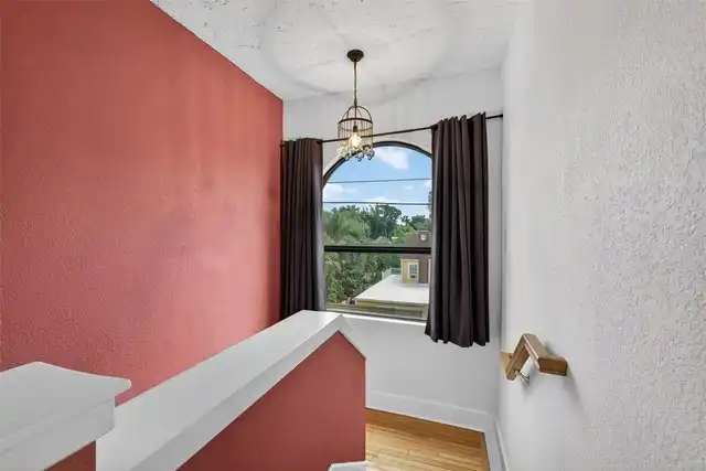 Listing Photo 17